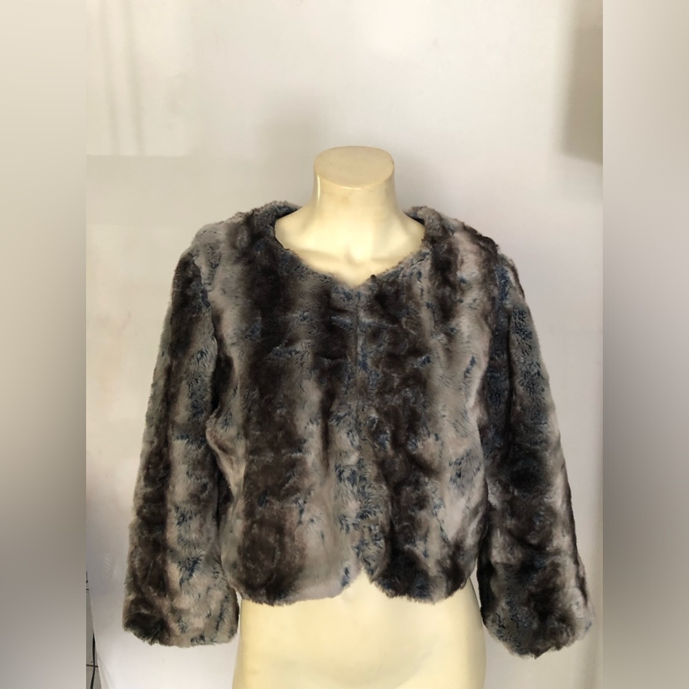 Free People Faux Fur Midriff Size SP Coat